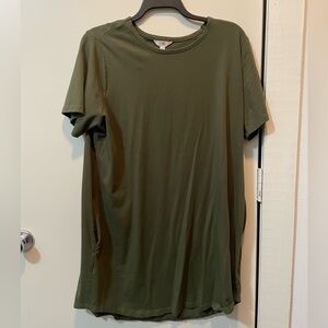 Terra & Sky 1X olive T-shirt dress with pockets